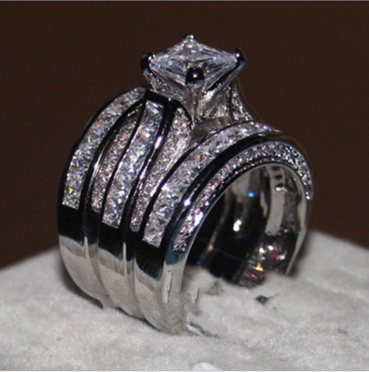 

Hot Selling New Simulated Diamond Couple s Engagement Ring Set for Women - European & American Style US Size 10 платиновий