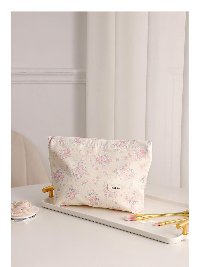 Portable Floral Canvas Cosmetic Bag for Women