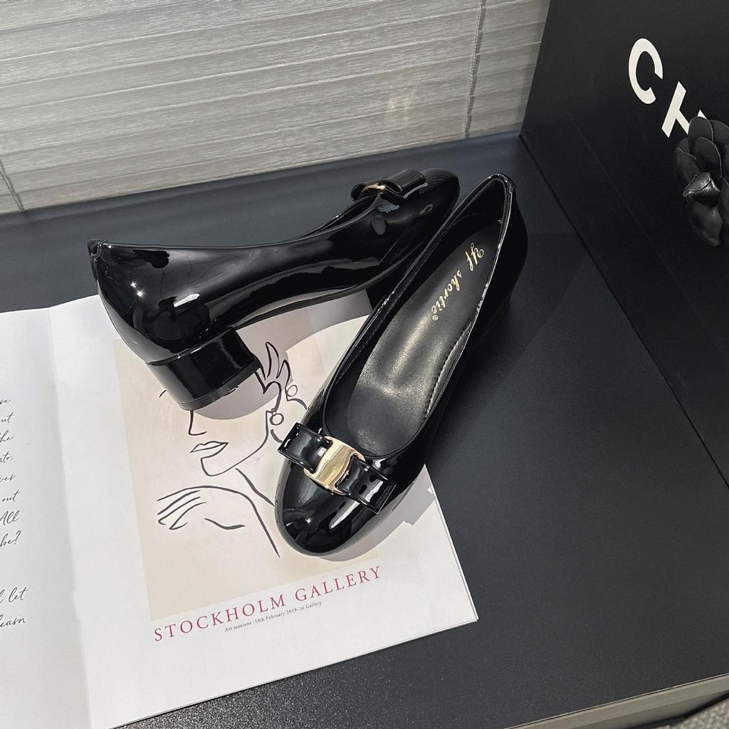 Height increase 6CM bow metal patent leather high heels women's 2025 new sweet round head one pedal thick heel single shoes