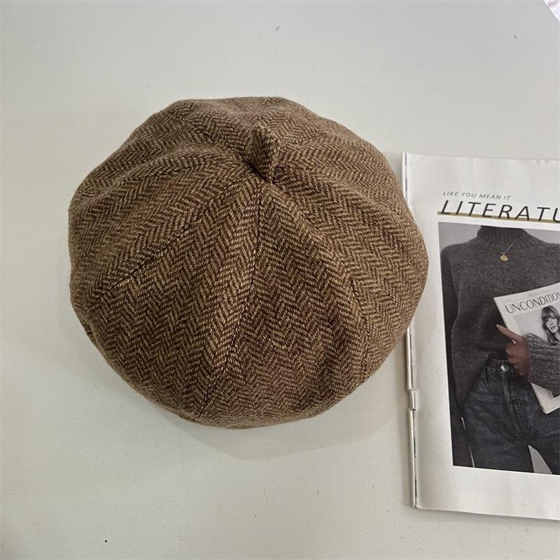 Autumn and winter new plain and elegant wool octagonal hat women's fashion and elegance out of the street high-end versatile solid color beret