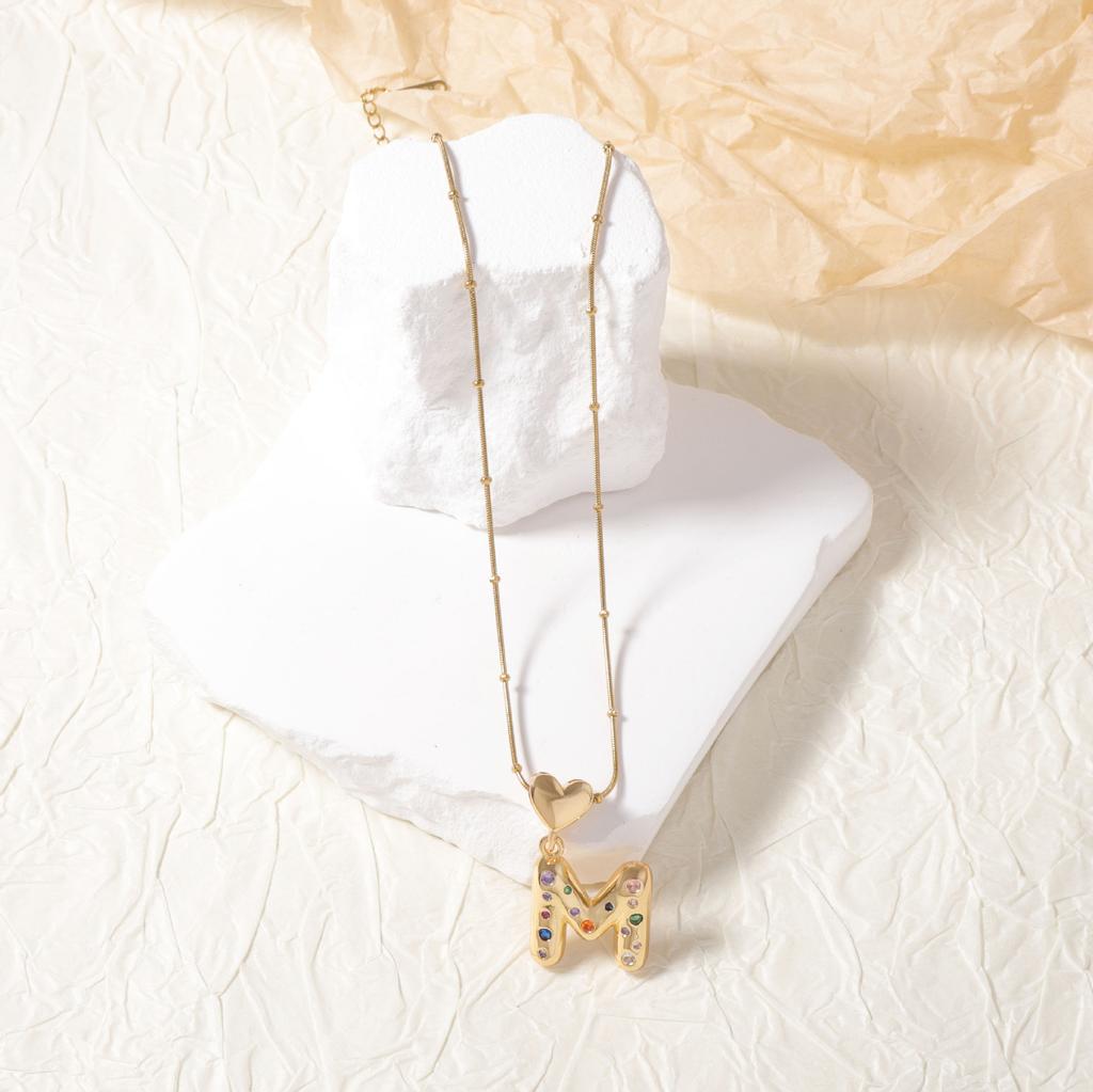 Creative design with colored diamond alloy letter M pendant women's necklace, simple and versatile daily commuter jewelry