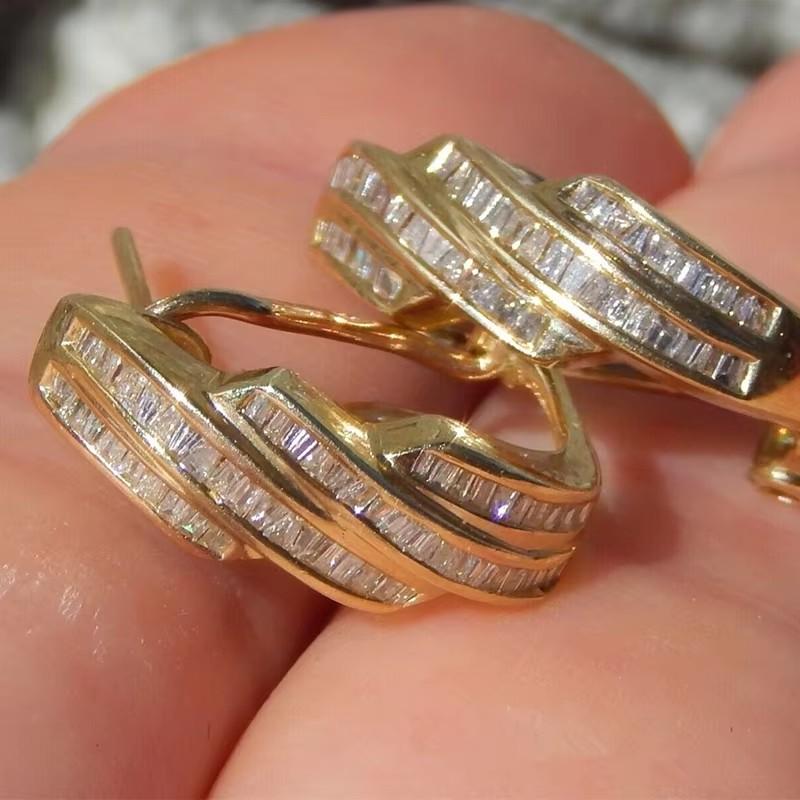 

Huitan Novel Twisty Drop Earrings with Shiny Cubic Zirconia Opulent Gold Color Ear Accessories for Women Brilliant Chic Zircon
