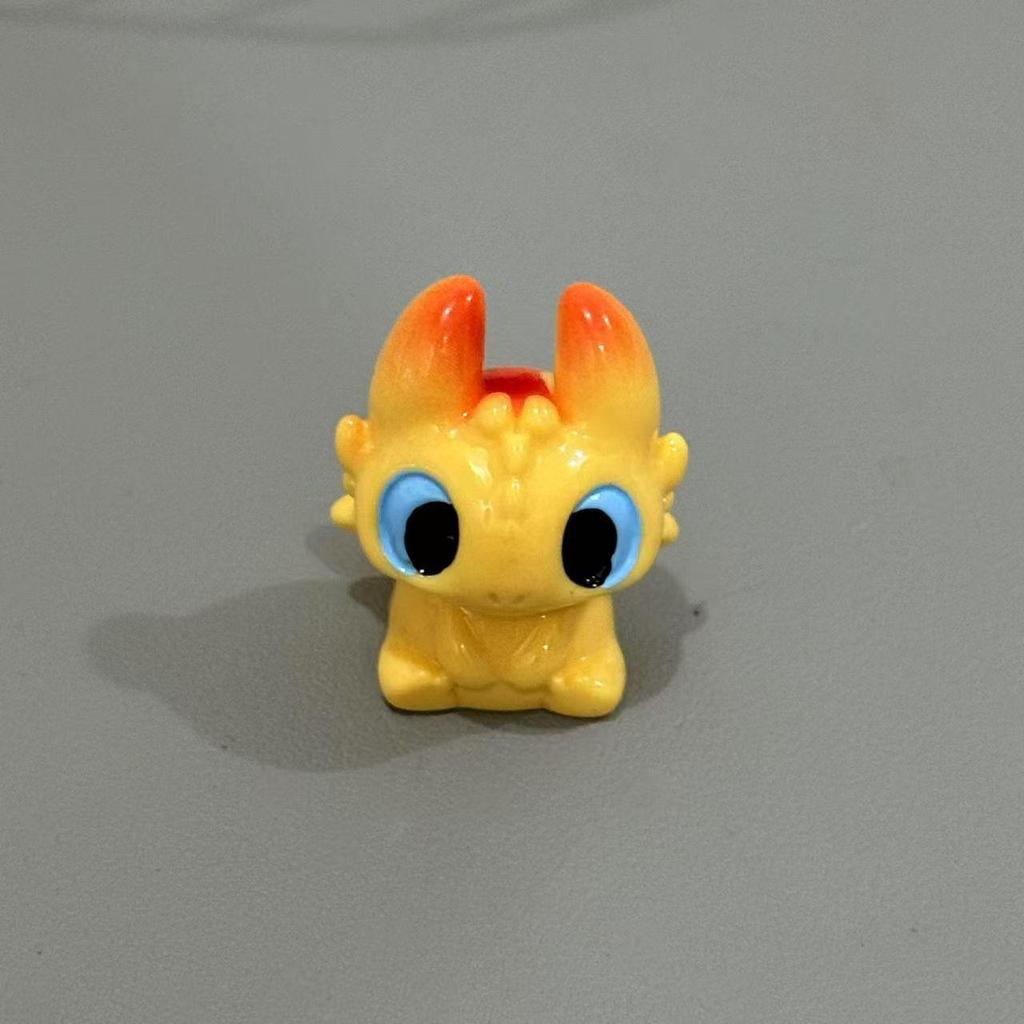 Figurine adorable de Krokmou: Ornement Mignon pour Console de Voiture ou Bureau