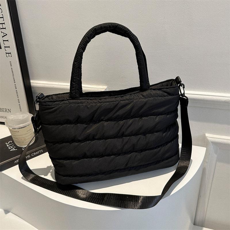 Commuter large-capacity cotton bag 2025 new portable tote bag fashionable shoulder messenger bag