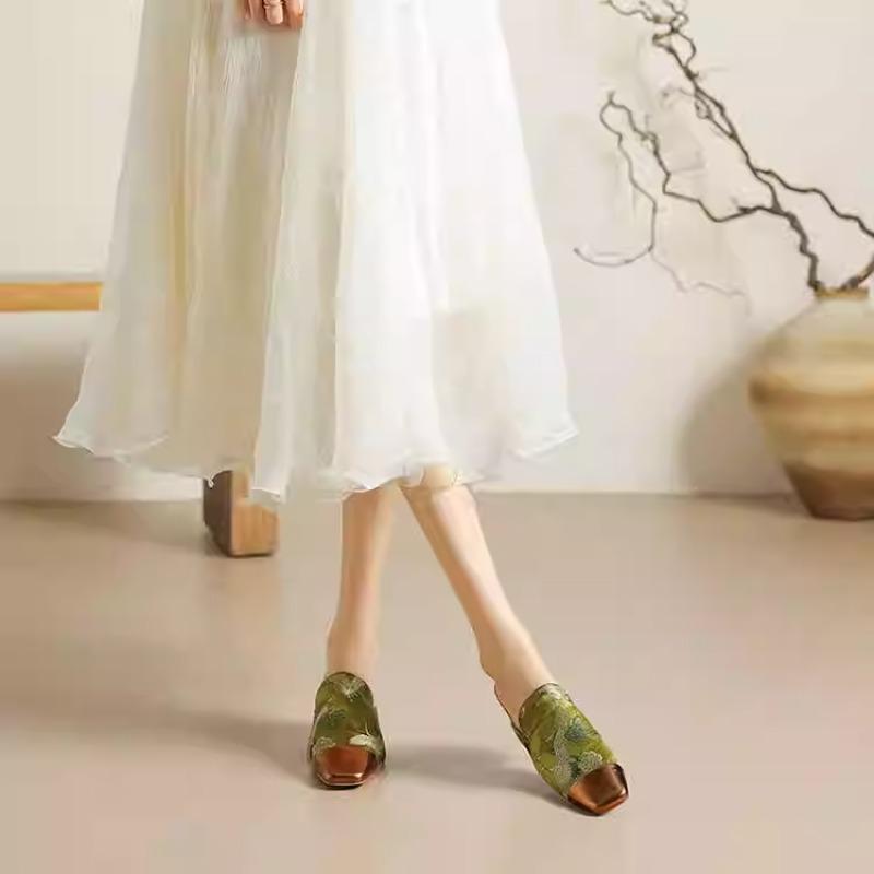 Fashion Spring Chunky Heel Sandals Women's Square Head Shallow Mouth Silk Cover Foot Anti-slip and Wear-resistant Mid-heel Slippers