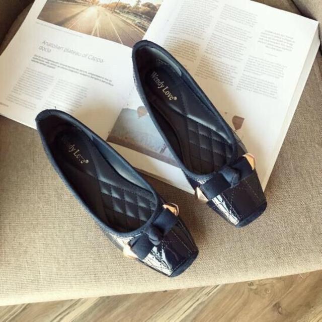 Bean Shoes Women's New Square Head Plus Size Flat Shoes Women's Bow Bright Flat Shoes Soft-soled High Quality Leather Shoes