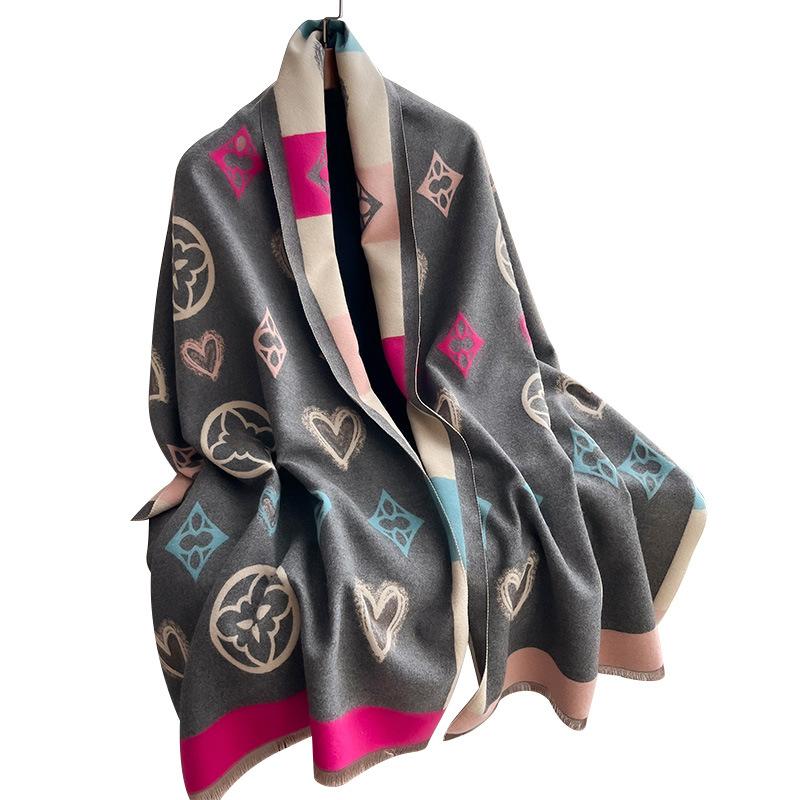 Autumn And Winter Heart-Shaped Geometric Rhombus Imitation Cashmere Warm Women'S Scarf Short Beard Fringed Decorative Medium And Long Shawl
