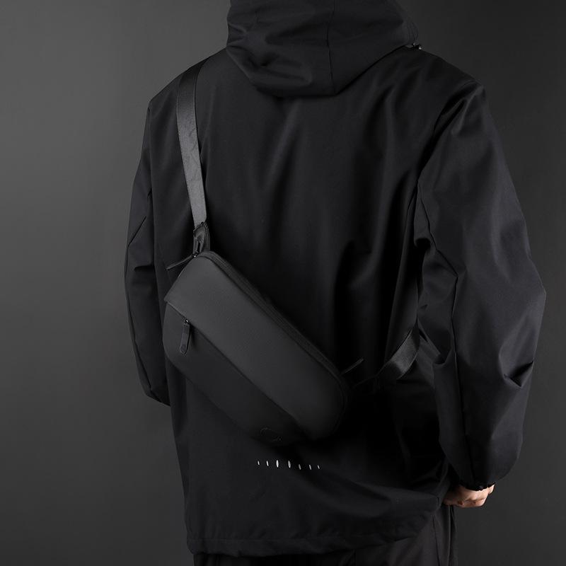 Portable Men's Designer Bag Waterproof Chest Bag Multi-functional Travel Shoulder Bag Outdoor Sports Waist Pack Sling