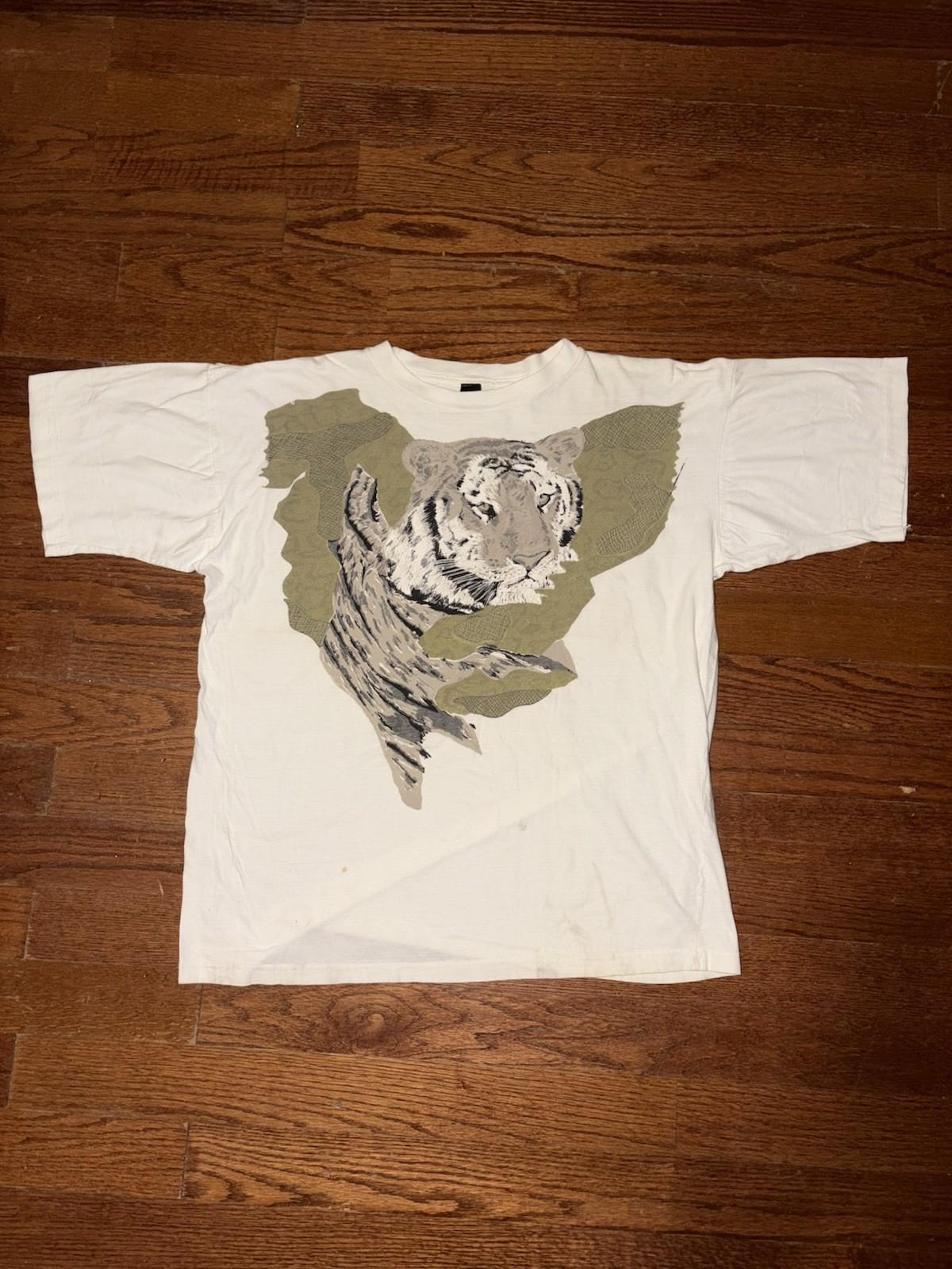Vintage White Tiger Wall Art T Shirt Mens 2XL White Nature Short Sleeve 80s 90s Unisex T-Shirt XXXL