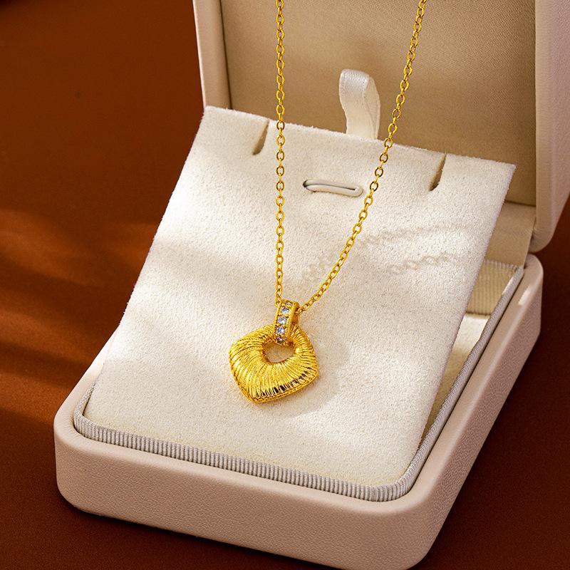 Luxur Pure Gold Real Gold Women's Diamond Brushed Geometric Pendant Necklace