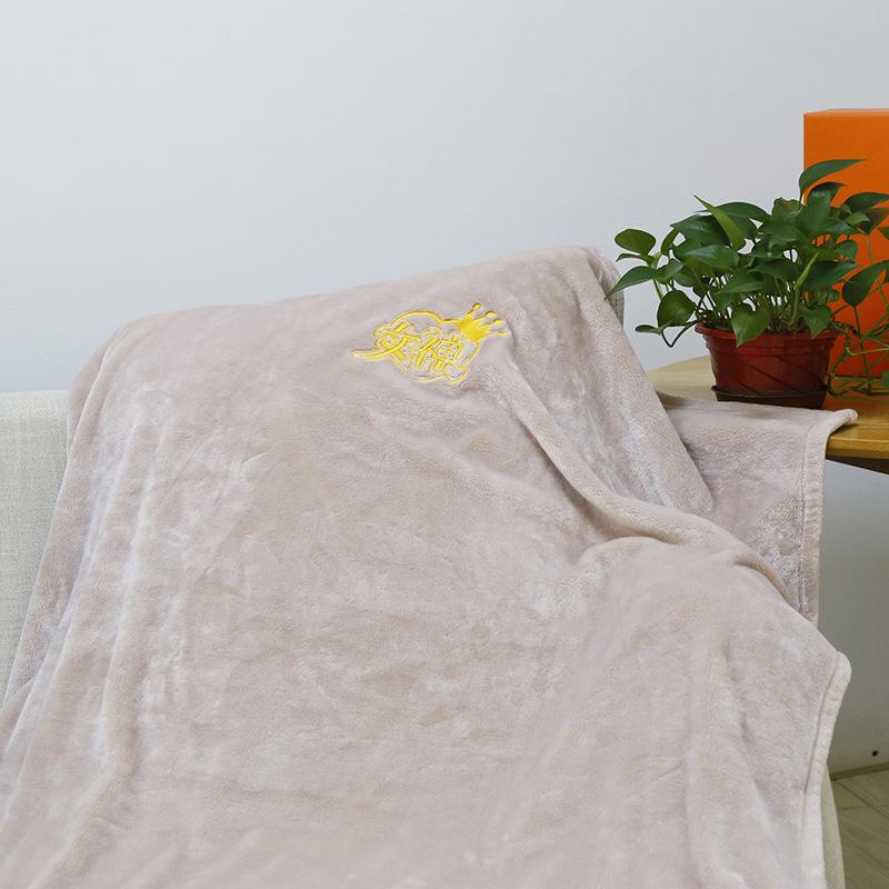 Flannel Blanket, Air Conditioning Blanket with Buckle Nap Blanket Sofa Blanket Small Blanket Office Nap Blanket Leisure Blanket