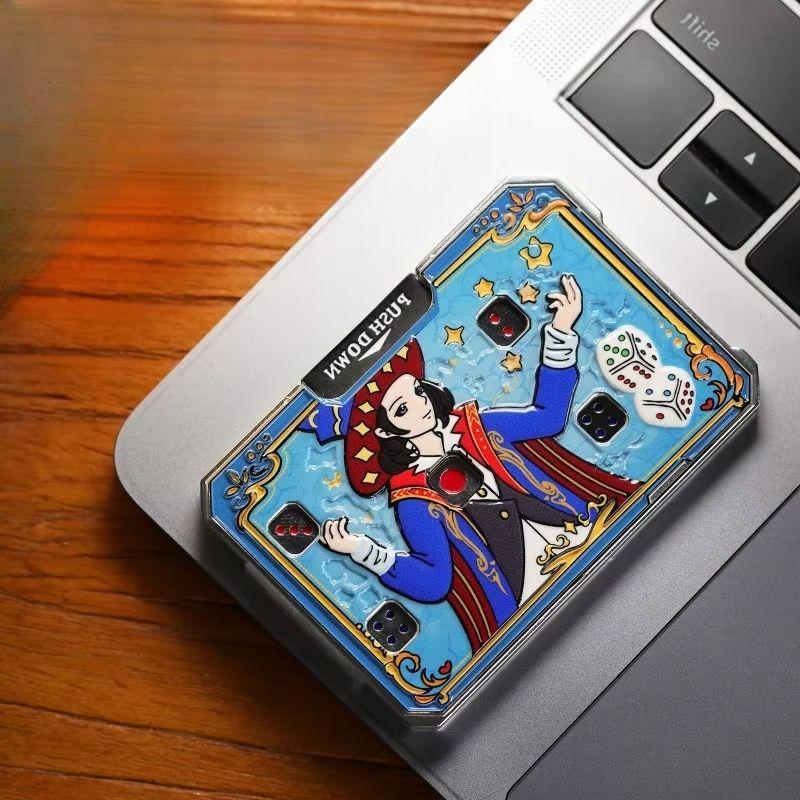 Metal Card 2/5-hole Dice Game EDC Toy Hand Pressure Release Toy Boy Stress Relief Birthday Gift Portable Dice Party Game Prop