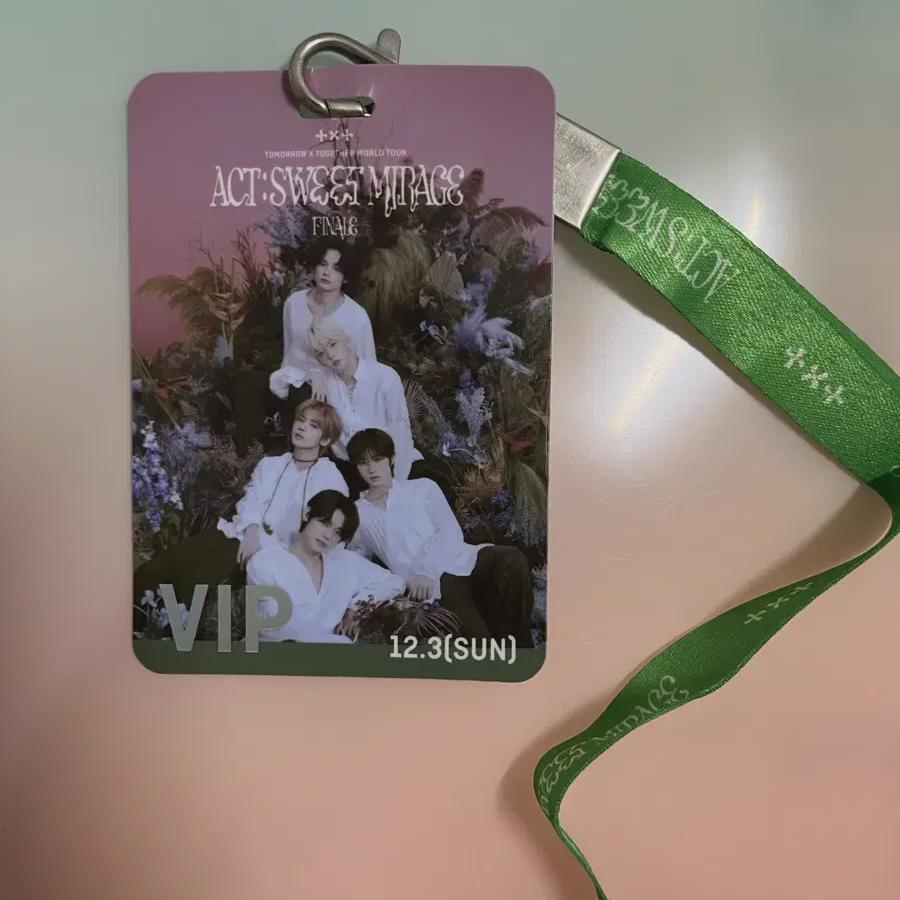 Tomorrow X Together Smikon Ancon Vip Necklace Sell