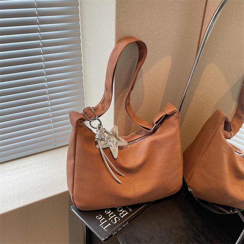 

Bag women s new trendy versatile simple dumpling bag large capacity tote bag student shoulder messenger bag коричневый