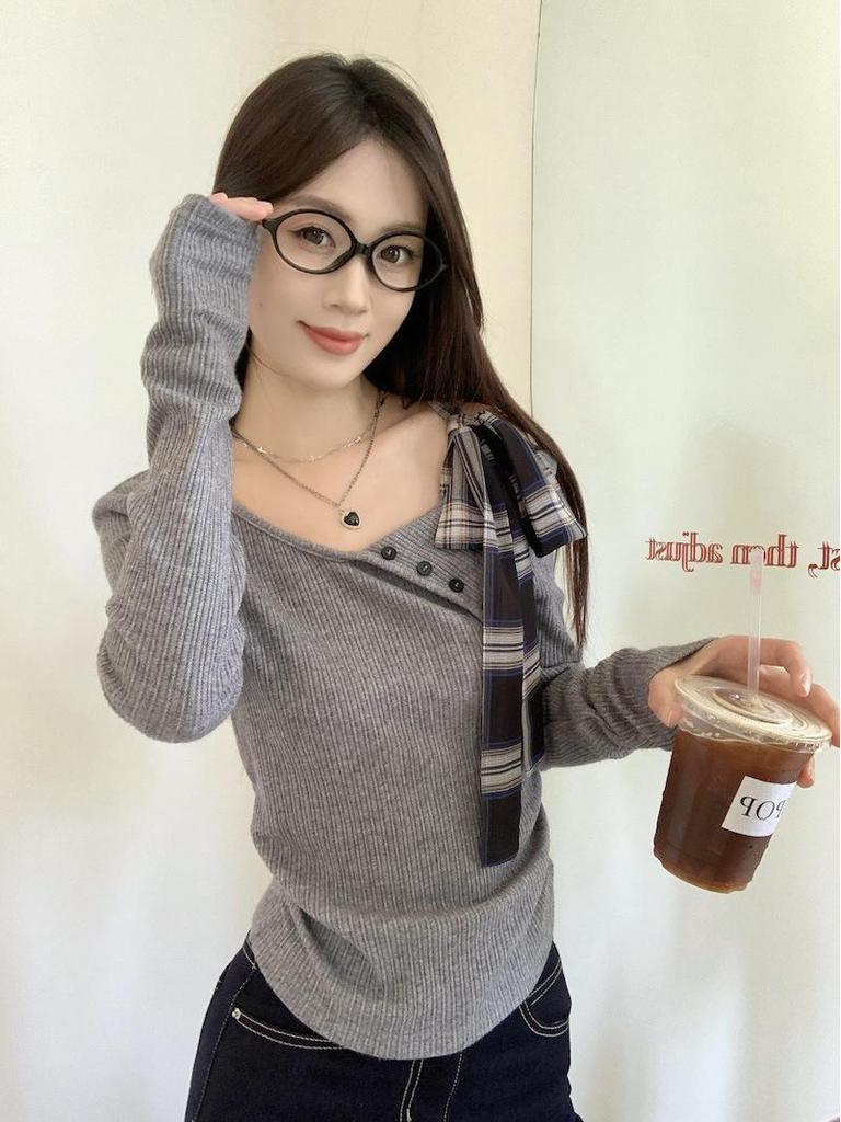 Chic Korean Grey One-Shoulder Bow T-shirt for Women - Sweet and Spicy Spring/Autumn Style