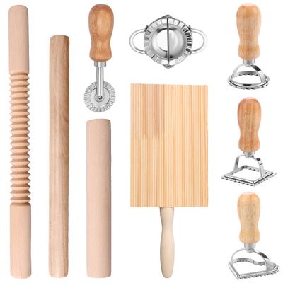 9 Pezzi Strumenti per Fare la Pasta Kit Efficiente per Fare la Pasta con Stampini per Ravioli Mattarelli Tavole per Gnocchi Tagliapasta Ravioli