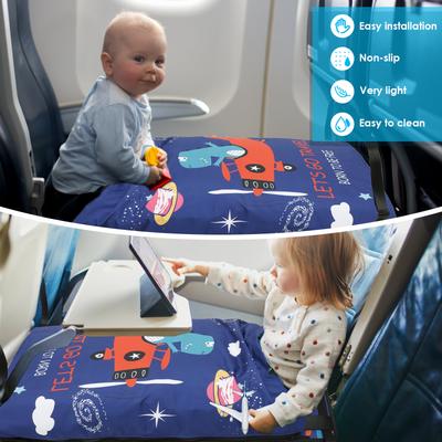 Reisebett für Kleinkinder mit Steppdecke, tragbares Kinderbett mit Pedalen, bequeme Flugzeughängematte, Sitzverlängerung für mehr Beinfreiheit