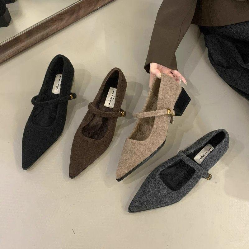 Internet celebrity explosion retro foot set with skirt single shoes Korean shallow mouth one-word buckle lazy shoes