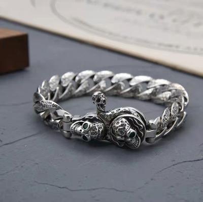 Fashionable and Domineering Retro Bracelet, European and American Motorcycle Trendy Punk Style Skull Bracelet