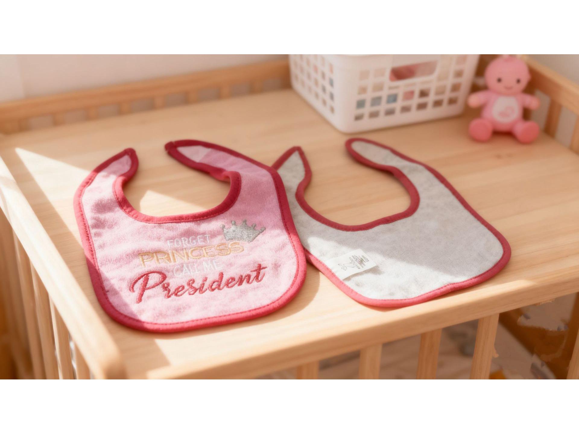 

Double-Layer Soft Velcro Bib for Newborns & Toddlers - Anti-Stain Saliva Towel серый