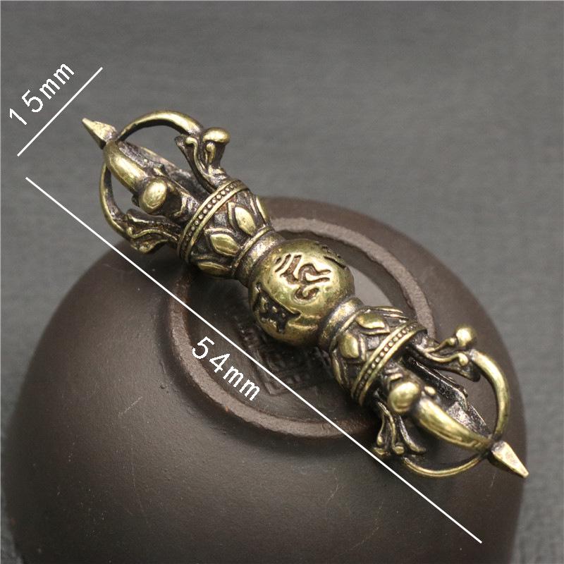 Messing Vajra Stößel Schlüsselanhänger: Goldener tantrischer Anhänger & kleines Ornament