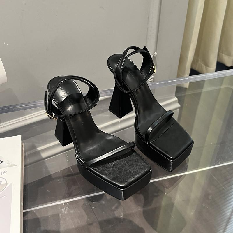 

Летние туфли 2025 года на толстой подошве, цельные, на ремешке, женские, в европейском стиле, водонепроницаемые, на платформе, на каблуке, резиновые, подкладка из микрофибры 39 чёрный