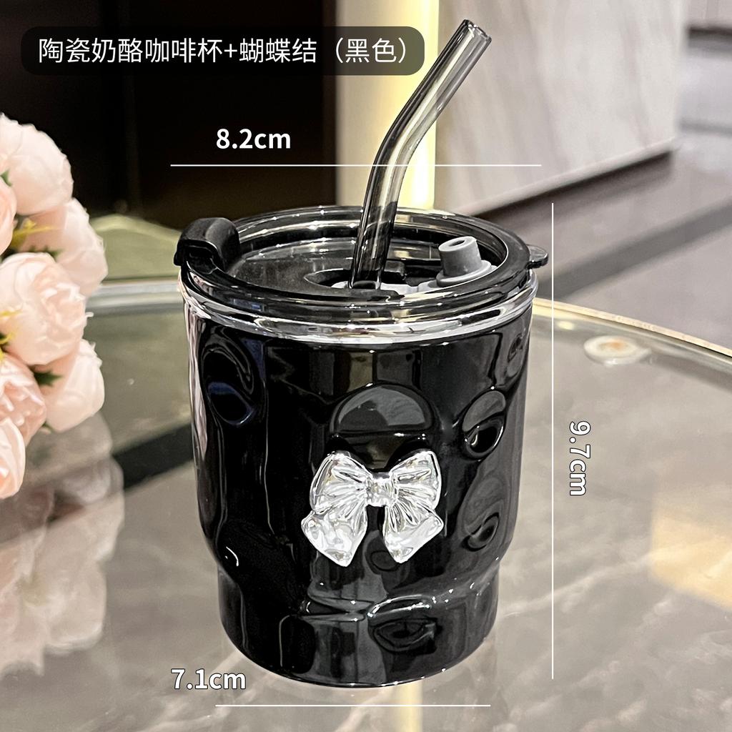 Bogen Keramik Strohhalmbecher Keramik Käseförmige Kaffeetassen Trinkbecher Strohhalmkessel Valentinstagsgeschenk Schwarz-Weiß Tassen