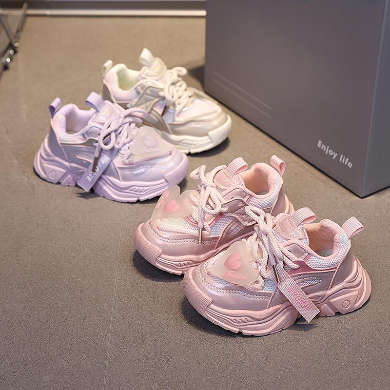 Korean Style Children's Sports Shoes – New Spring/Autumn Girls' Ultra-Light Soft-Sole Casual Shoes, Breathable Student Sneakers, Chunky Dad Shoes