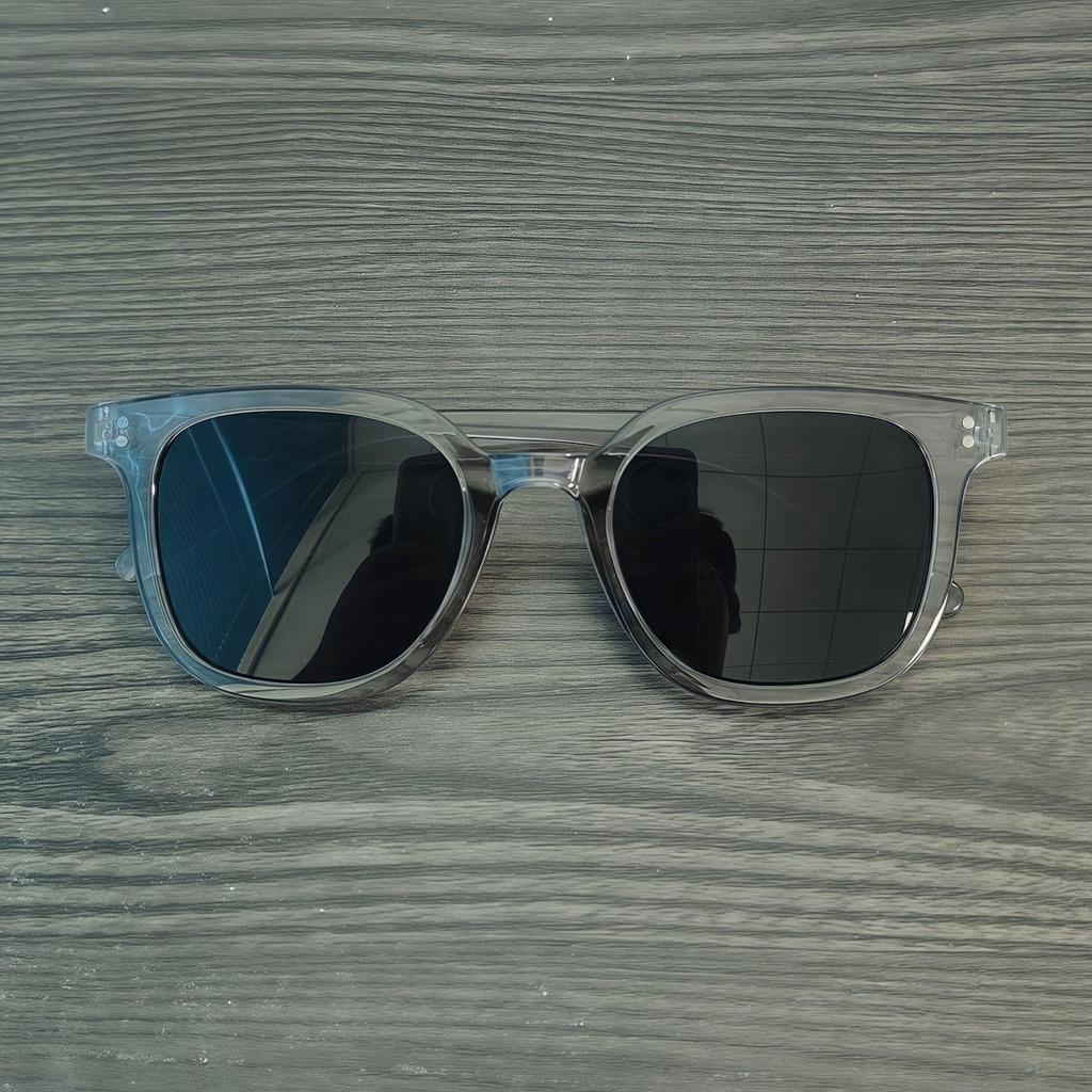 G-Family Gradient Blush Multi-Color Sunglasses with Vertical Rice Nail Design