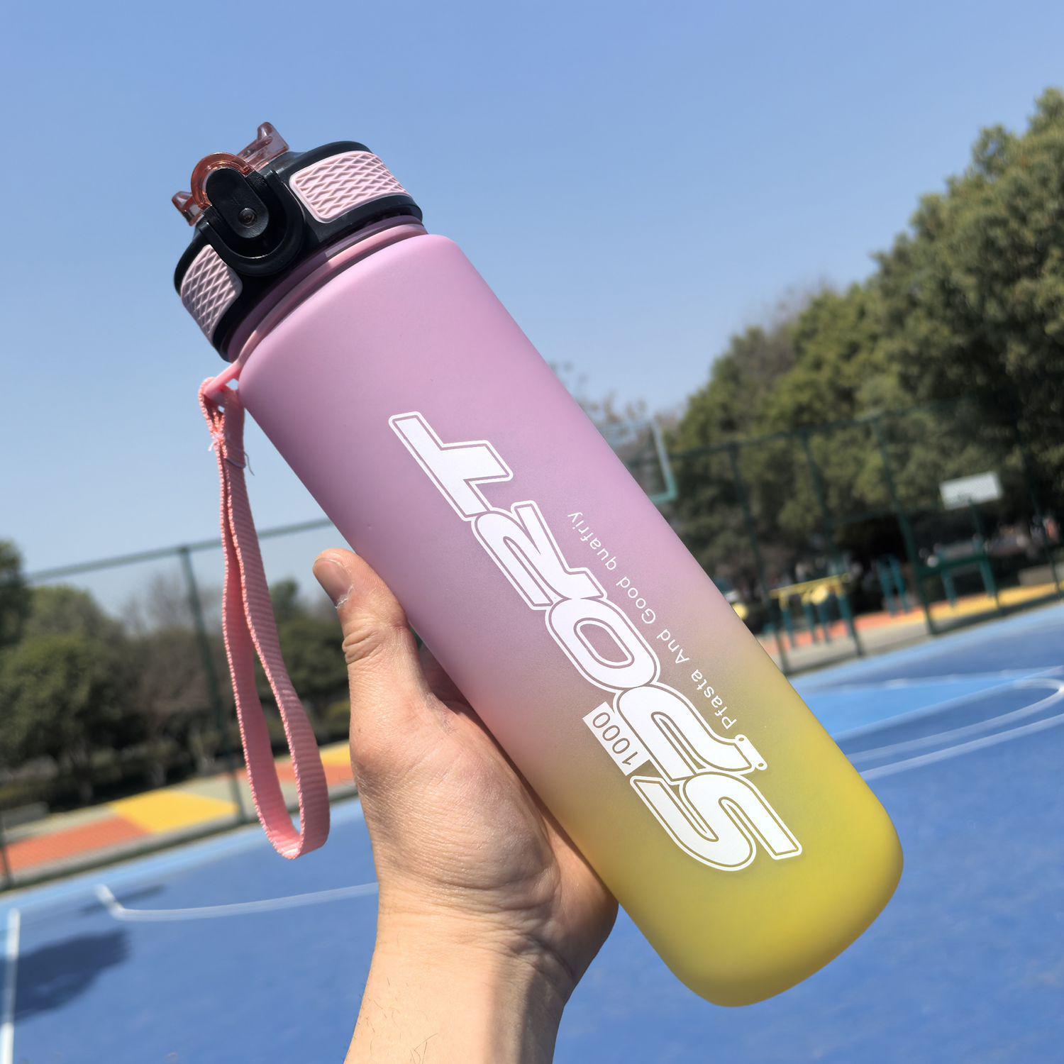 

32 унції Градієнтна Матова Спортивна Пляшка для Води з Соломкою, 1000 мл Пластиковий Стакан 1L