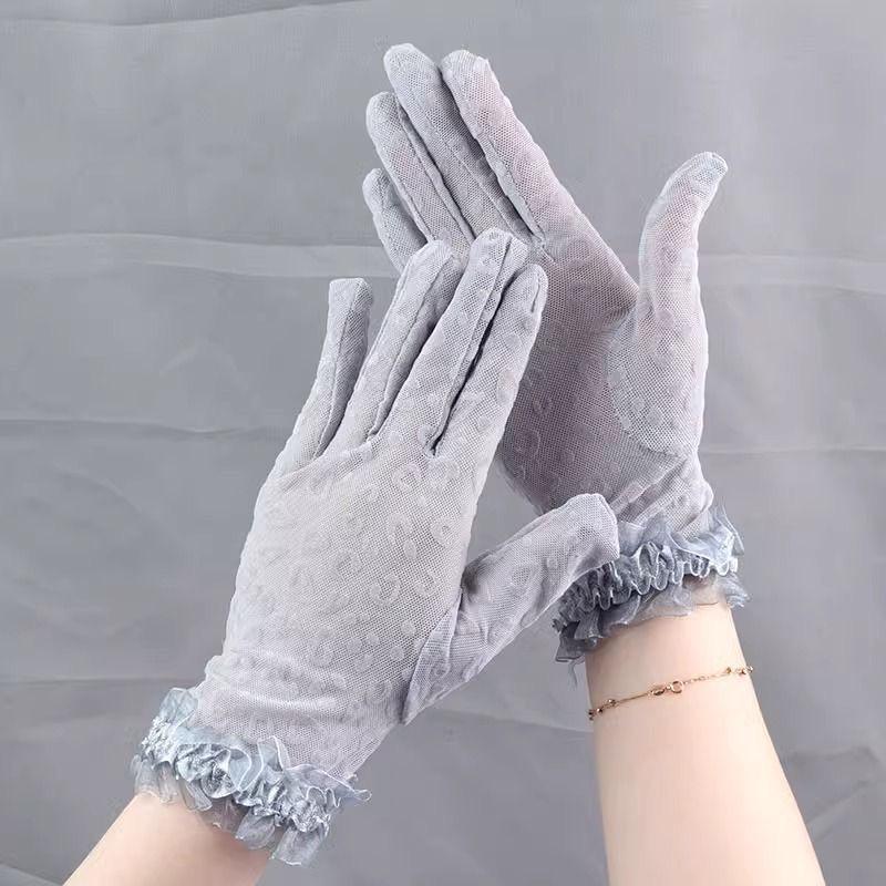 Women's Leopard Print Mesh Fingerless Gloves - Breathable, Lace, Sun Protection, Spring/Summer Driving Fashion.