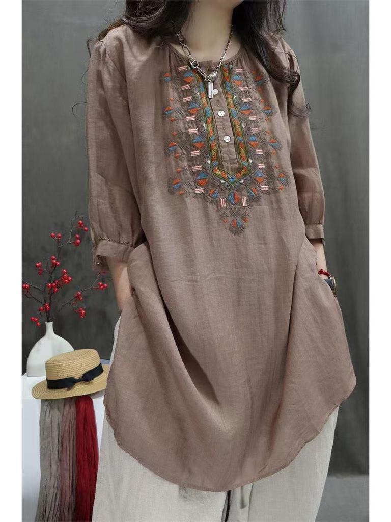Plus Size Casual Embroidered Cotton-Linen Shirt: Spring & Autumn Retro Style