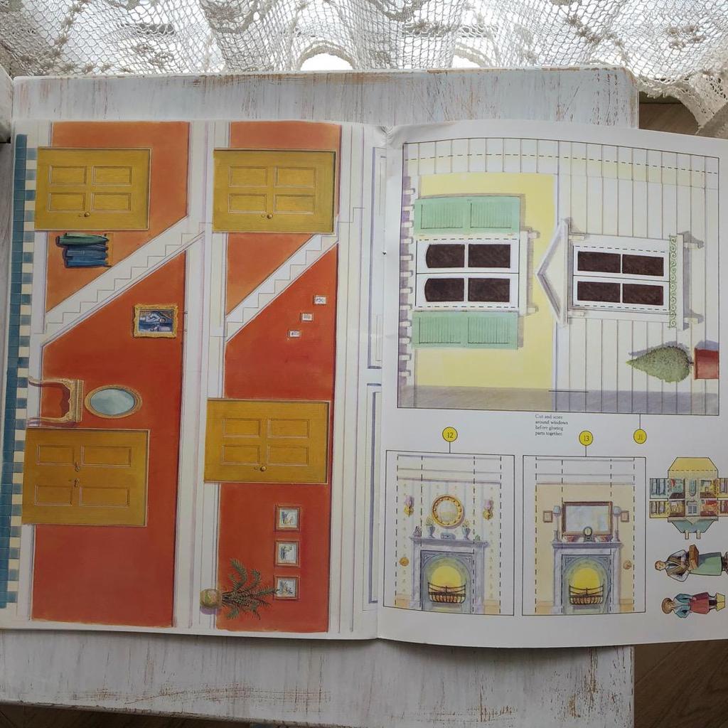 [USED] Make This Model Doll's House Dollhouse Assembly