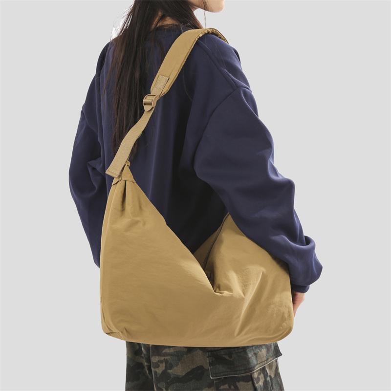 Lightweight Crossbody Bag Unisex Sports Commuter Shoulder Bag