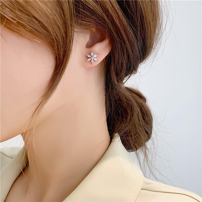 925 Sterling Silver Earrings For Women Round Zircon Earrings Sparkling Party Wedding Jewelry Gift AccessoriesGood Product