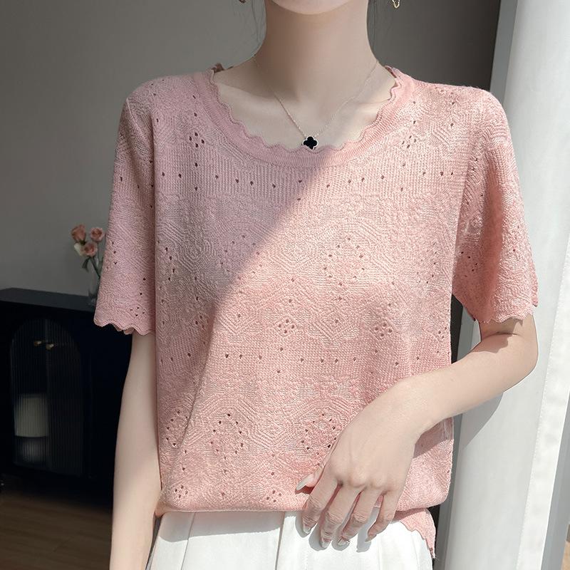 Una Nueva Blusa de Verano de Punto, Calada, Fina de Manga Corta para Mujer, Holgada y Adelgazante, de Encaje con Cuello Redondo.