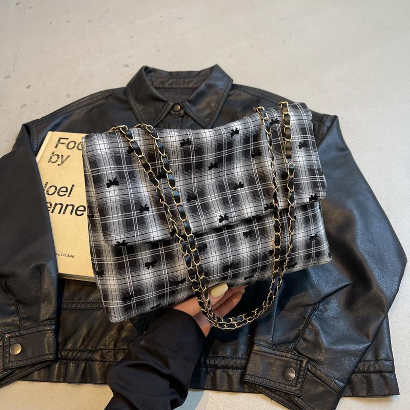 

New fashion retro shoulder bag fashion simple armpit bag 2024 summer simple fashion tote bag commuter bag