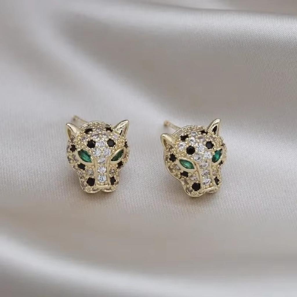 Luxury Leopard Stud Earrings with Green Eyes - Glittering Animal Design, 18K Golden Plated, Stainless Steel Posts, Perfect for Evening Parties & Banqu