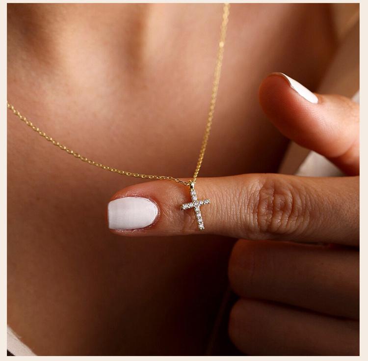Cubic Zirconia Crucifix Cross Neckalce Pendant for Women Simple Layered Jewelry