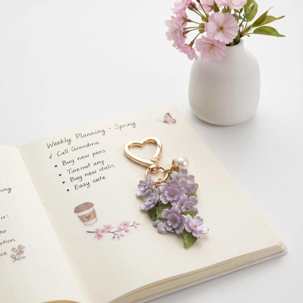 Romantic Heart-Shaped Keychain Elegant Bag Hanging Charm Trendy Flower Cluster Keychain Key Decor