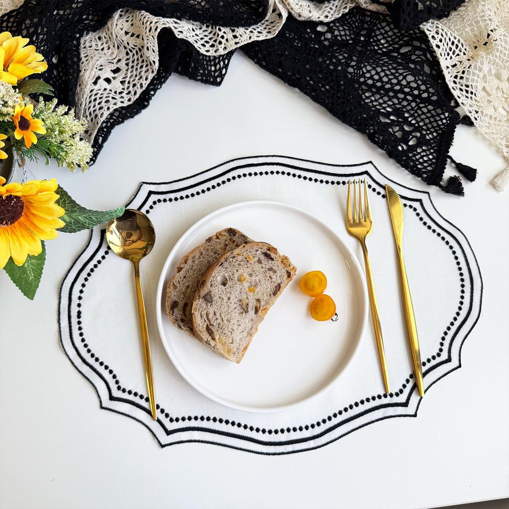 Retro Embroidered Cloth Placemat Ins Wind Embroidered Imitation Cotton and Linen Fabric Decorative Mat Washable French Lace Napkin Cloth