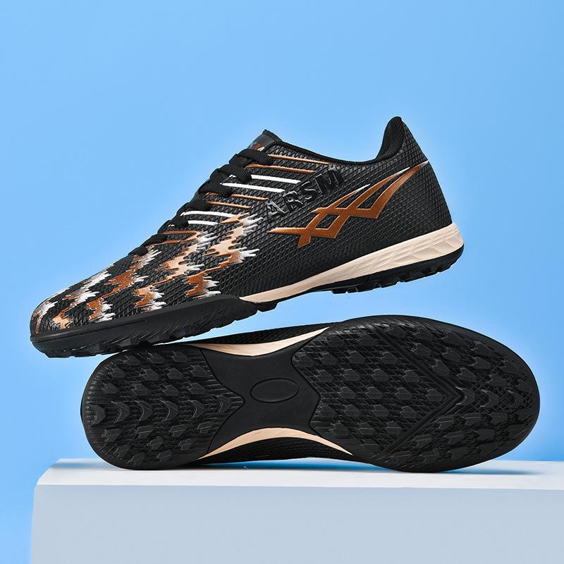 New Low-top Football Shoes, Lightweight Artificial Grass Broken Nails, Adult Men's and Women's Actual Combat Training Shoes