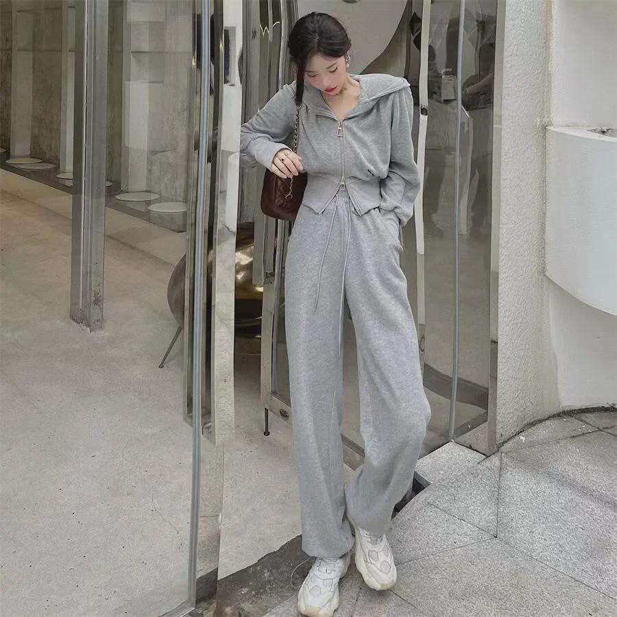 Toamna 2024, haine casual coreene pentru femei, din două piese: Pulover cu fermoar și pantaloni cu croi larg