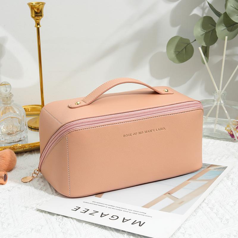 Magnetic standing makeup bag, portable for outdoor use, large capacity partitioned storage, makeup storage bag, toiletry bag