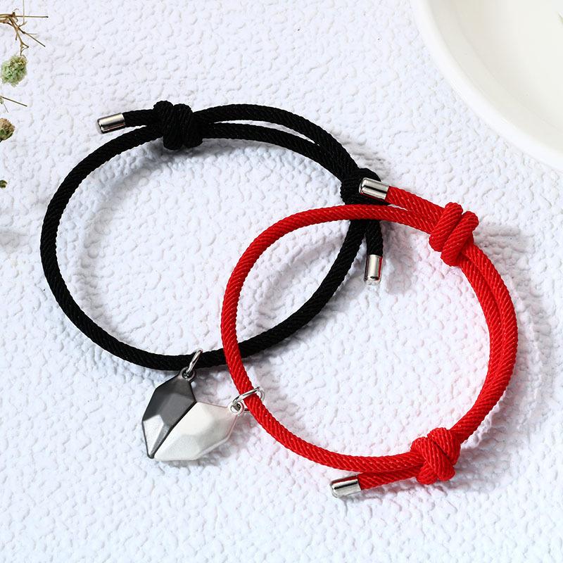 

2Pcs/Set Love Magnetic Attracts Couple Bracelet Friendship Heart Pendant Faceted Charm Bangle Valentine S Day Gift Jewelry
