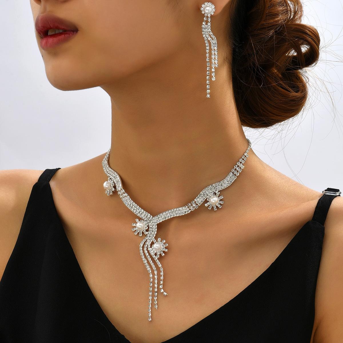 

Bridal accessories, necklaces, earrings, jewelry sets, wedding banquet dresses, chain pendants, exquisite accessories