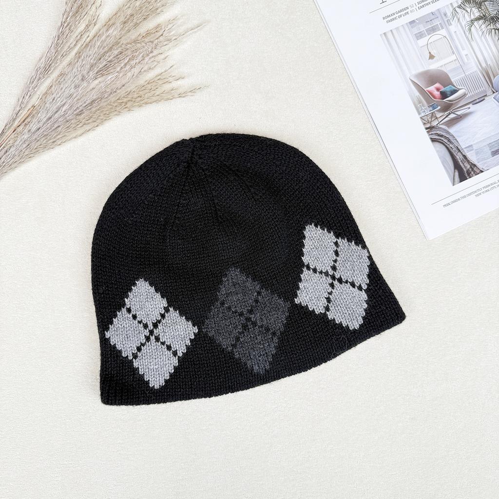 Winter warm and cold ear protection casual retro cold hat Korean ins rhombus color matching knitted bag head hat new