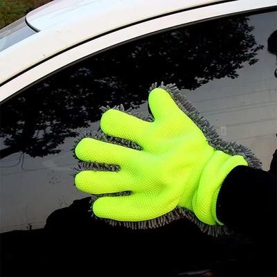 Péče o auto – Houby, hadry a kartáče