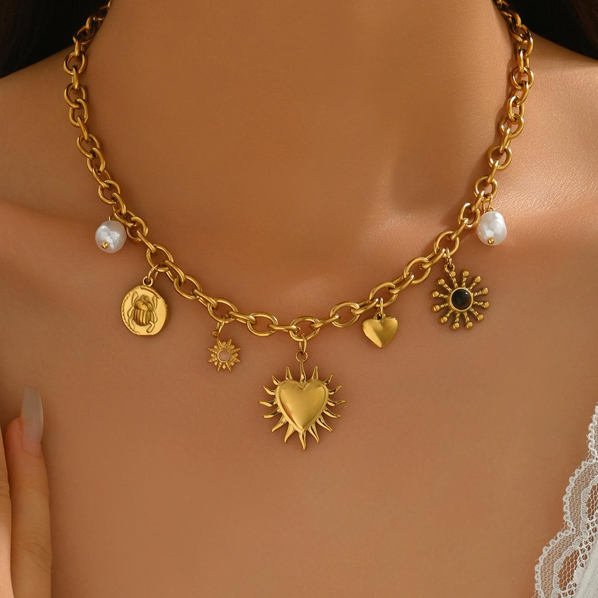 

Женское ожерелье Нишевое Сердце Инкрустированное Жемчугом Драгоценным Камнем Подвеска Цепочка Универсальное Ощущение Высокого Класса XL5810