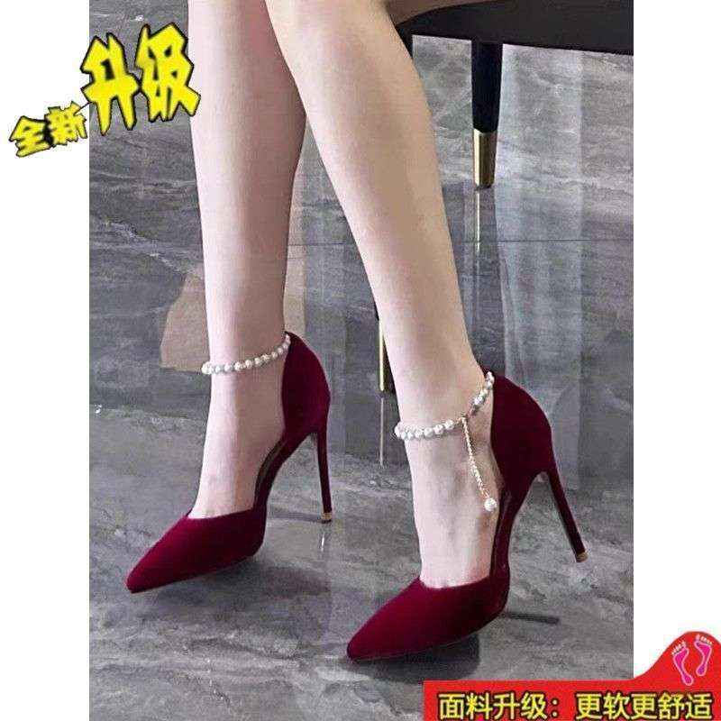 

Красные туфли на высоком каблуке, высокий стиль, новинка 2025, зарубежный стиль, жемчужный тонкий каблук, остроносые одинарные туфли, обувь для взрослых в подарок, свадебная обувь, два варианта носки half-size pads